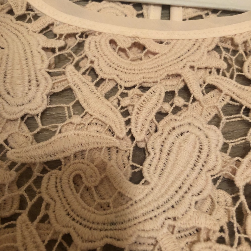 Loft cut out floral blouse - Picture 4 of 6